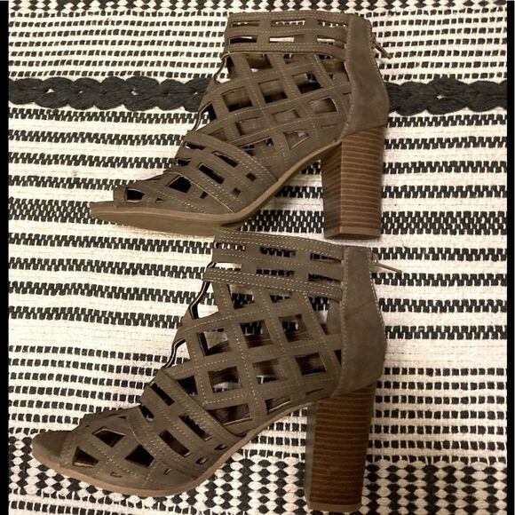 Qupip ankle boots Size 7 - Picture 3 of 8